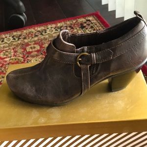 Bear traps shoes 🍄